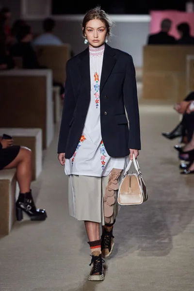 Look 2